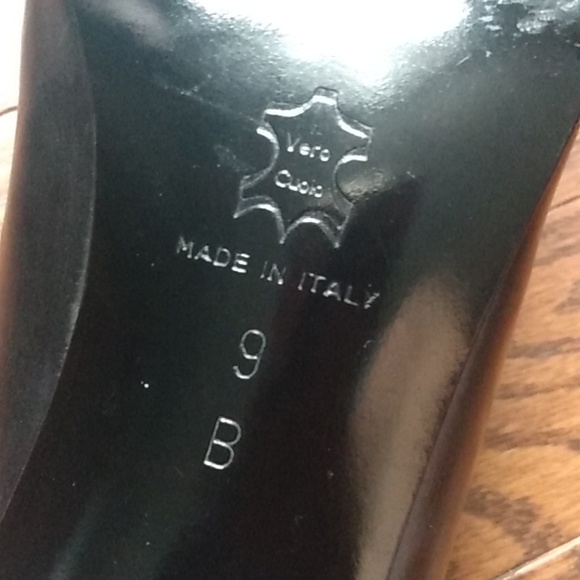 Town Shoes square toe black leather pumps size 9 - Picture 3 of 5